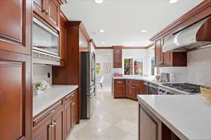 18874 Mt Cimarron St, Fountain Valley, CA 92708 - Photo 13