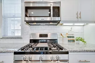 4563 Huntington Ln, San Jose, CA 95136 - Photo 17