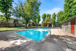 1133 Meadow Ln 96, Concord, CA 94520 - Photo 19