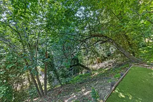 21550 Locust Dr, Los Gatos, CA 95033 - Photo 31