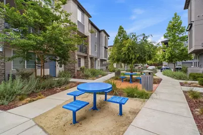 385 Line St, Hayward, CA 94544 - Photo 35