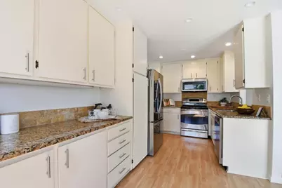 39 Saint James Ct, Daly City, CA 94015 - Photo 13