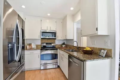 39 Saint James Ct, Daly City, CA 94015 - Photo 11