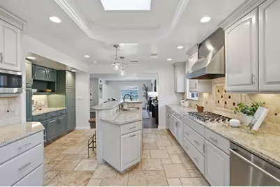 702 Fiesta Dr, San Mateo, CA 94403 - Photo 21