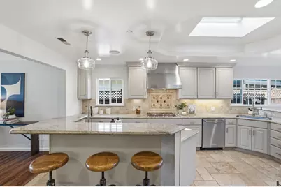 702 Fiesta Dr, San Mateo, CA 94403 - Photo 23