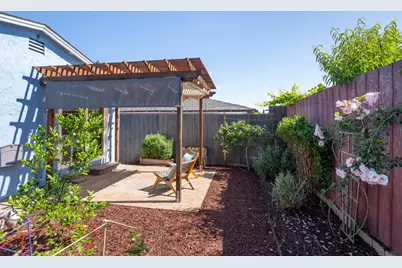 536 Stanford Ave, Redwood City, CA 94063 - Photo 17