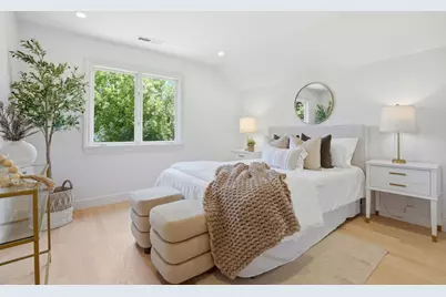 208 Stanford Ave, Menlo Park, CA 94025 - Photo 43