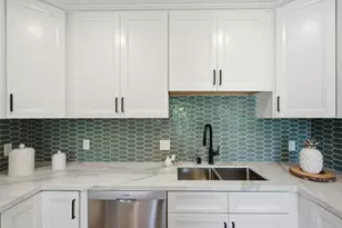 1071 Sunnyside Dr, South San Francisco, CA 94080 - Photo 7