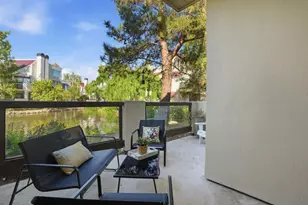 126 Shorebird Cir, Redwood City, CA 94065 - Photo 9