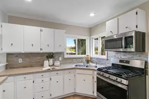 2755 San Carlos Ave, San Carlos, CA 94070 - Photo 7