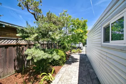1605 Roberta Dr, San Mateo, CA 94403 - Photo 3