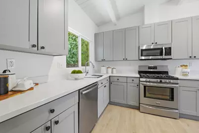 1667 Fillmore Ave, San Mateo, CA 94403 - Photo 15