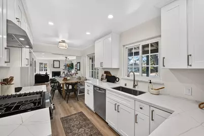 2130 Roenoke Way, San Jose, CA 95128 - Photo 23