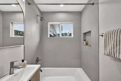 2130 Roenoke Way, San Jose, CA 95128 - Photo 15
