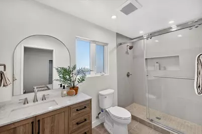2130 Roenoke Way, San Jose, CA 95128 - Photo 11