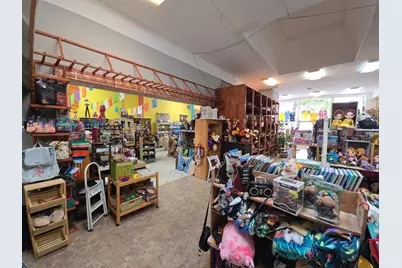 7579 Monterey St, Gilroy, CA 95020 - Photo 9
