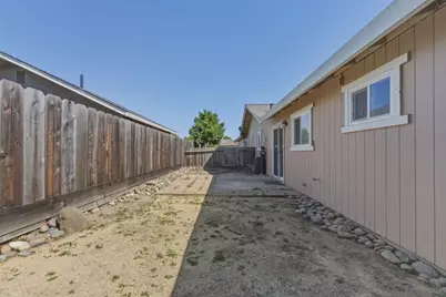 802 Marentis Cir, San Juan Bautista, CA 95045 - Photo 31