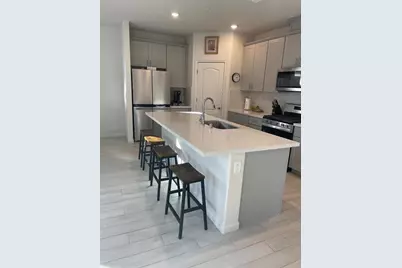 2001 Wildflower Dr, Hollister, CA 95023 - Photo 7