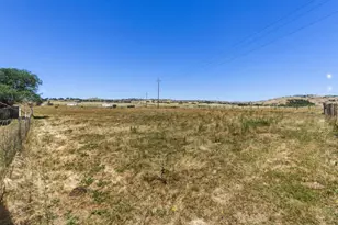 38780 Dinosaur Point Rd, Hollister, CA 95023 - Photo 21