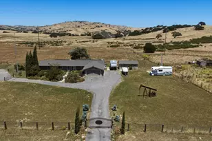 38780 Dinosaur Point Rd, Hollister, CA 95023 - Photo 25
