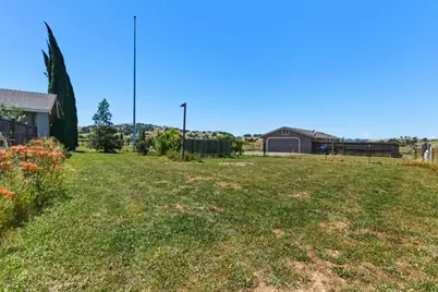 38780 Dinosaur Point Rd, Hollister, CA 95023 - Photo 19