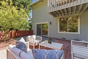 20661 Oak Creek Ln, Saratoga, CA 95070 - Photo 25