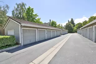 5924 Bridgeport Lake Way, San Jose, CA 95123 - Photo 17