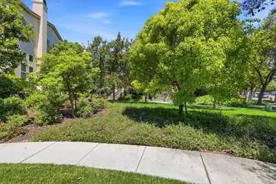 209 Esfahan Dr, San Jose, CA 95111 - Photo 31