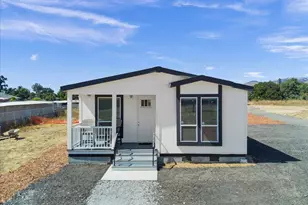 2055 Rucker Ave, Gilroy, CA 95020 - Photo 13