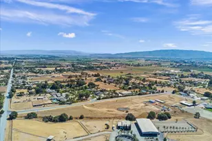 2055 Rucker Ave, Gilroy, CA 95020 - Photo 23