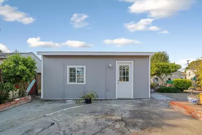 1025 Burkhart Ave, San Leandro, CA 94579 - Photo 23