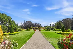 155 Scarlet Ct, Watsonville, CA 95076 - Photo 5