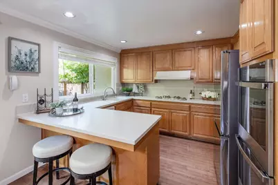 20154 Knollwood Dr, Saratoga, CA 95070 - Photo 15