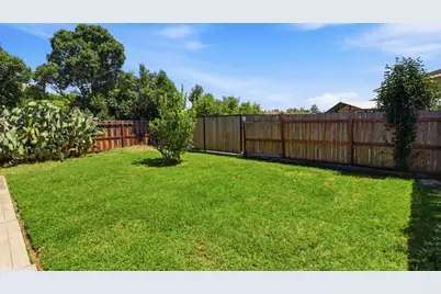2308 Hammertown Dr, Stockton, CA 95210 - Photo 33