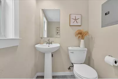 200 Roosevelt Ter, Santa Cruz, CA 95060 - Photo 15