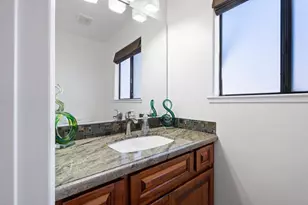 801 Nash Rd B10, Hollister, CA 95023 - Photo 17