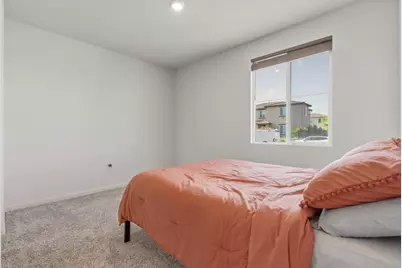2042 Michelle St, Los Banos, CA 93635 - Photo 9