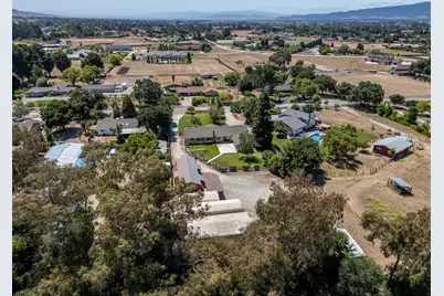 2025 Jeanie Ln, Gilroy, CA 95020 - Photo 87