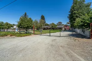 2025 Jeanie Ln, Gilroy, CA 95020 - Photo 11