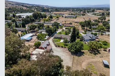 2025 Jeanie Ln, Gilroy, CA 95020 - Photo 85