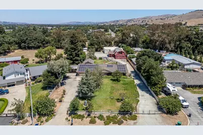 2025 Jeanie Ln, Gilroy, CA 95020 - Photo 73