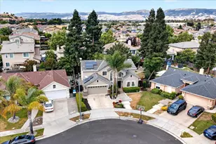 1301 Peregrine Dr, Gilroy, CA 95020 - Photo 3