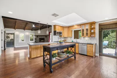 20955 Panorama Dr, Los Gatos, CA 95033 - Photo 15
