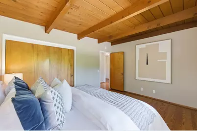 221 W Floresta Way, Portola Valley, CA 94028 - Photo 13