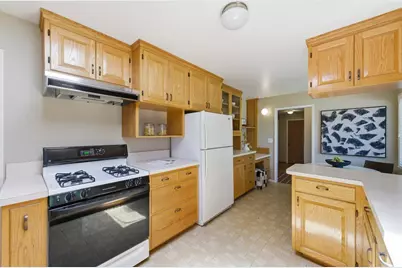 221 W Floresta Way, Portola Valley, CA 94028 - Photo 11
