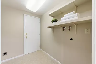 221 W Floresta Way, Portola Valley, CA 94028 - Photo 21