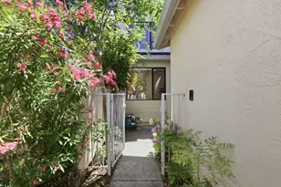 3 Daffodil Ln, San Carlos, CA 94070 - Photo 3