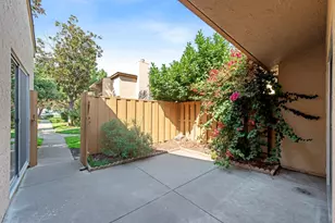 125 Connemara Way 22, Sunnyvale, CA 94087 - Photo 3
