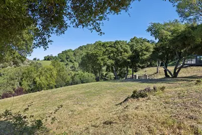 19751 Hicks Rd, Los Gatos, CA 95032 - Photo 57