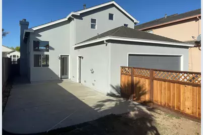 1061 Kensington Way, Salinas, CA 93906 - Photo 23